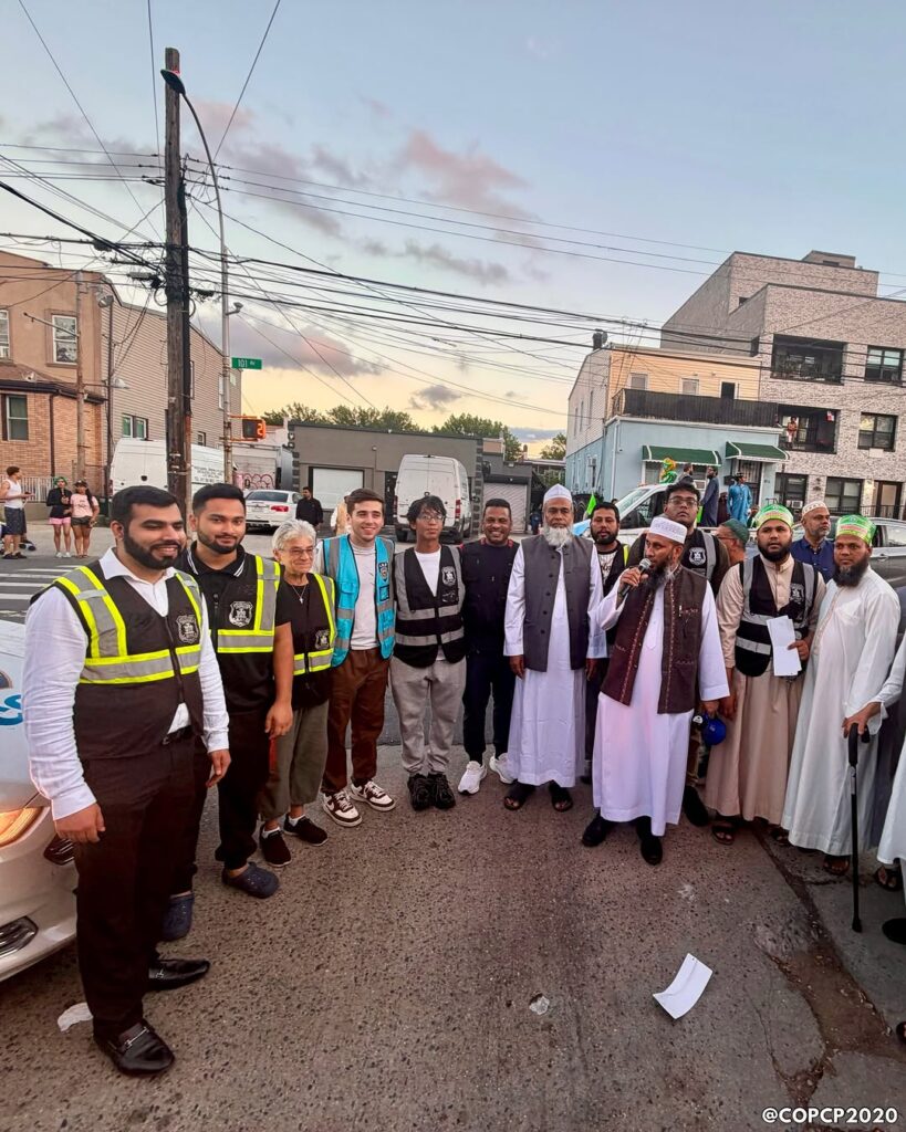 Last week, our team was happy to assist Fultoli Jame Masjid with a community procession, working in coord…